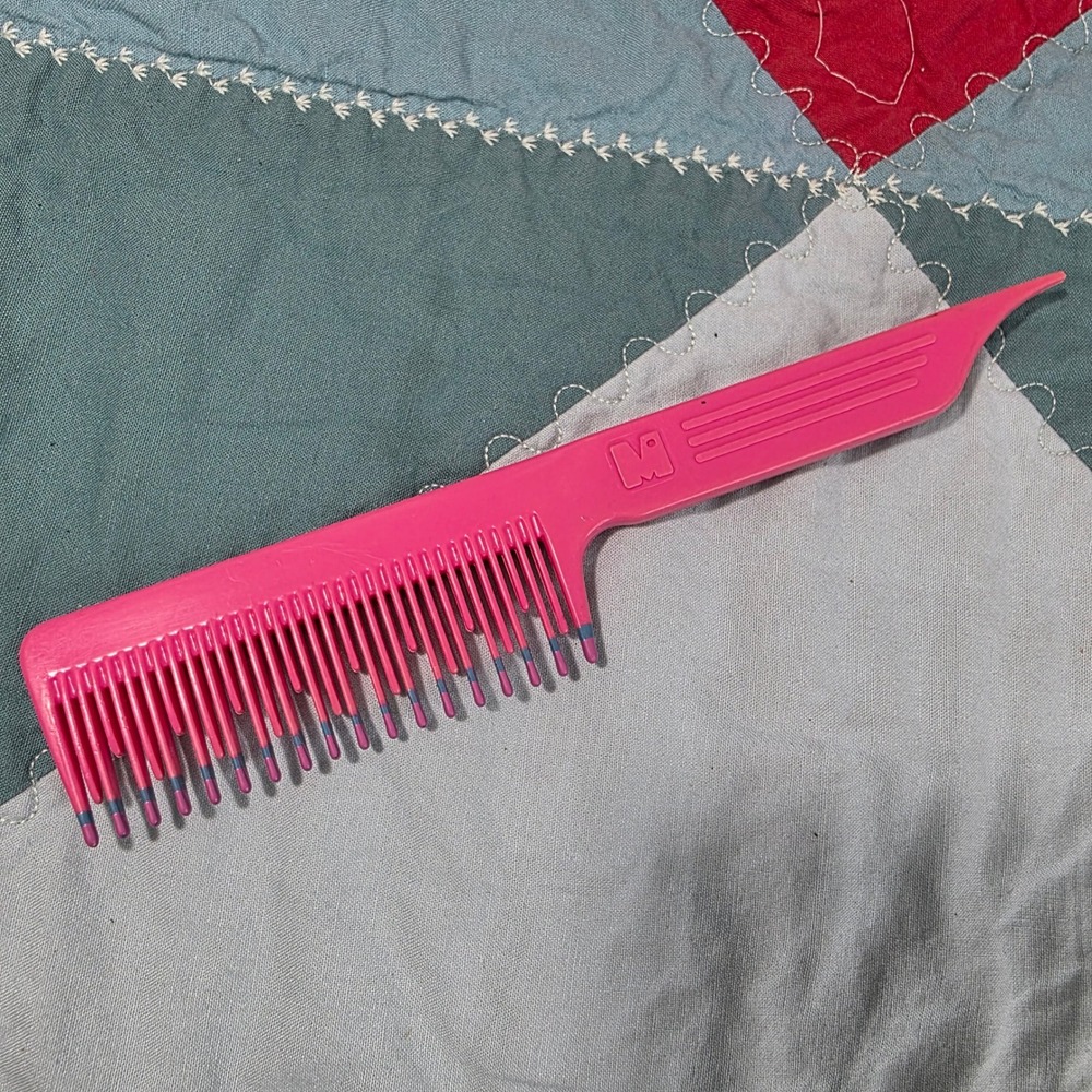 Monroe Teasing Comb Unisex Pink Vintage Style Hair Tool